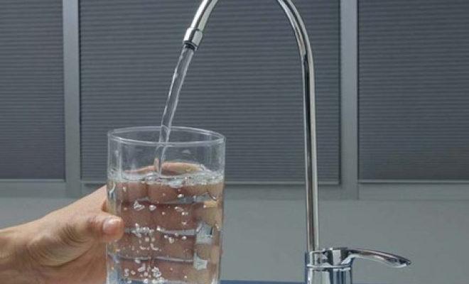 Les meilleurs filtres pour l'eau sous l'évier Les meilleurs filtres pour nettoyer l'eau sous l'évier